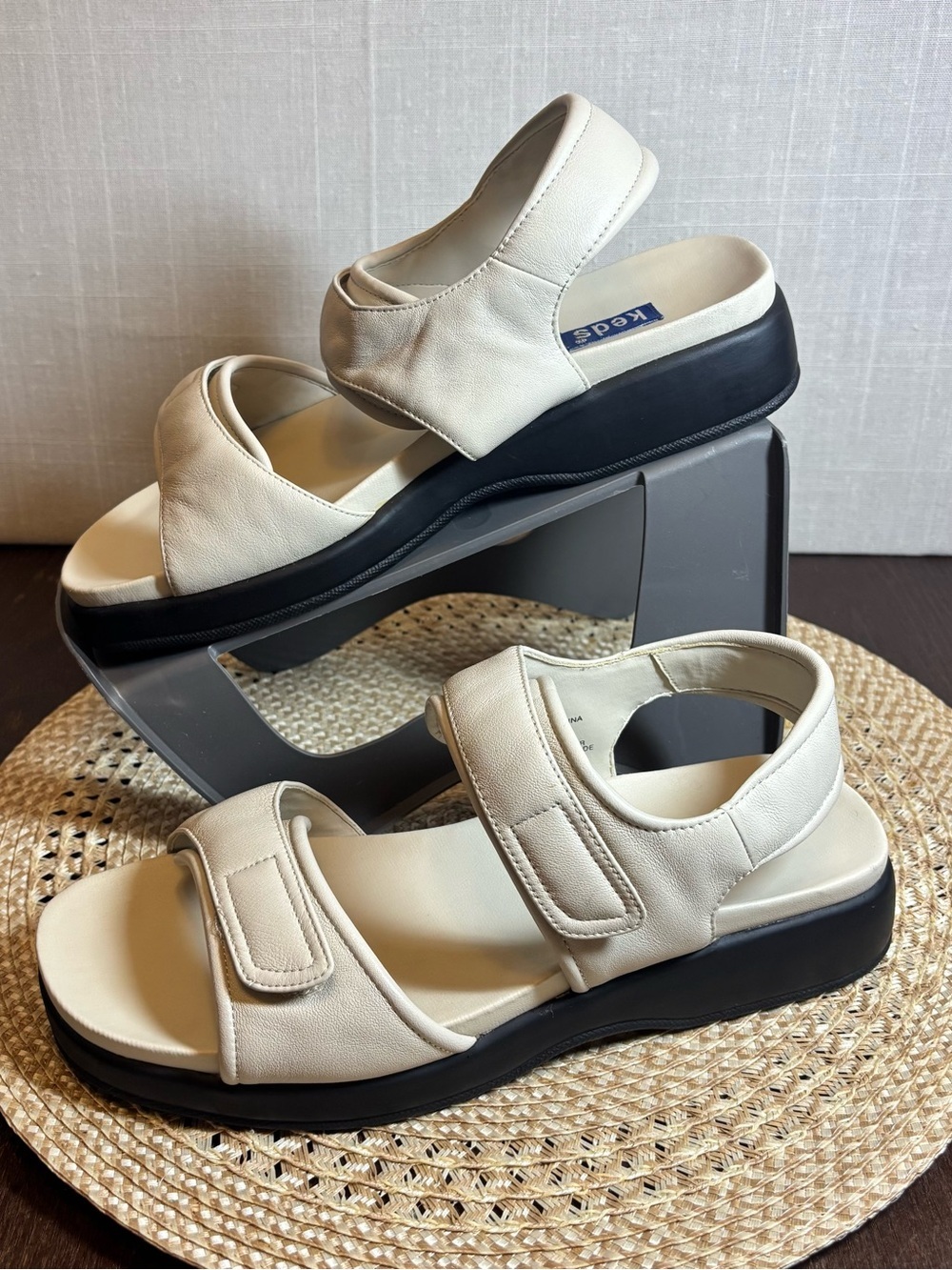 Keds Women’s cream leather multi-strap sandals adjustable closures Sz 8.5 - Picture 3 of 12